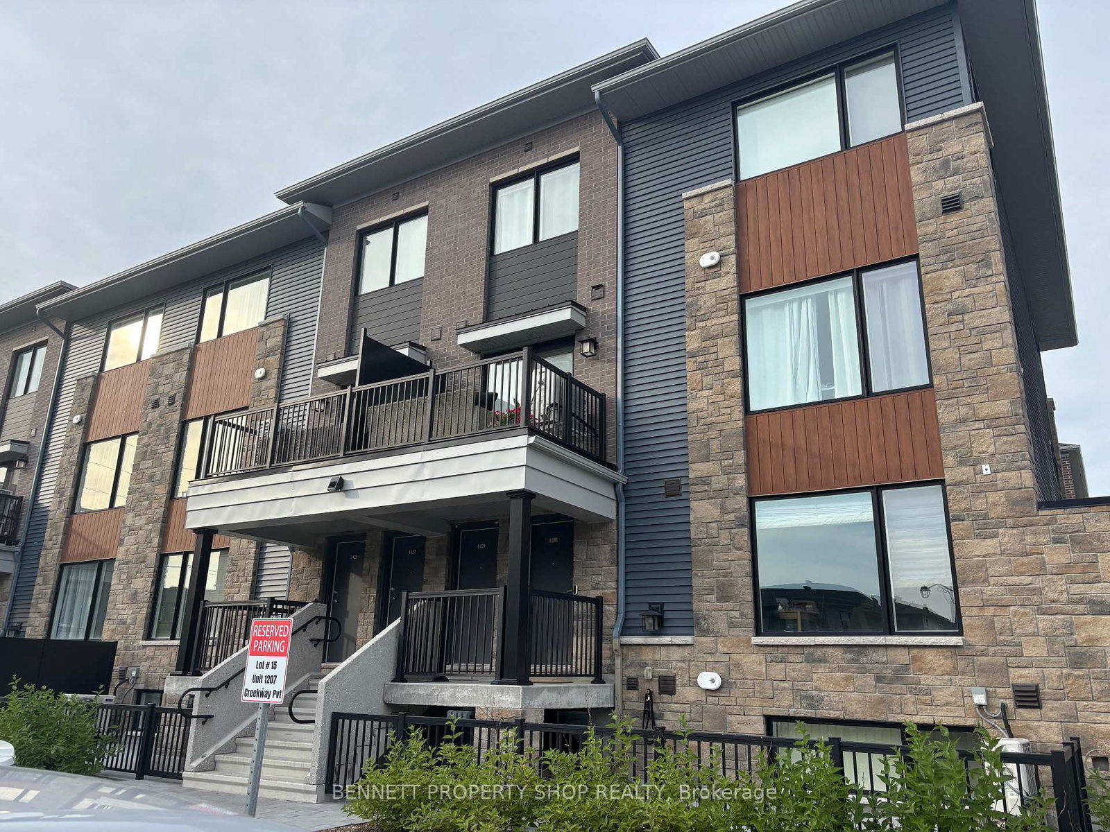 1429-creekway-private-kanata-ontario-x13563794