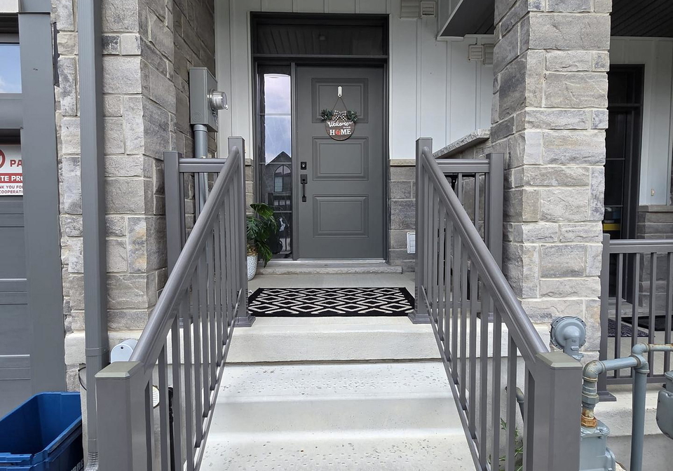 36-queensbrook-crescent-cambridge-ontario-x13563830
