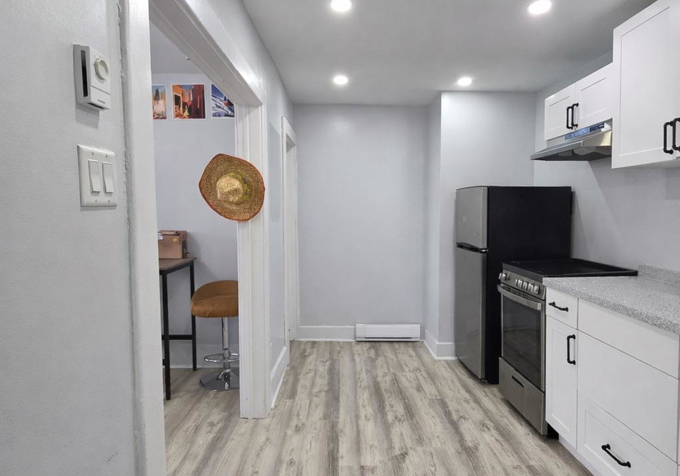 51bay-street-ottawa-ontario-x13563962