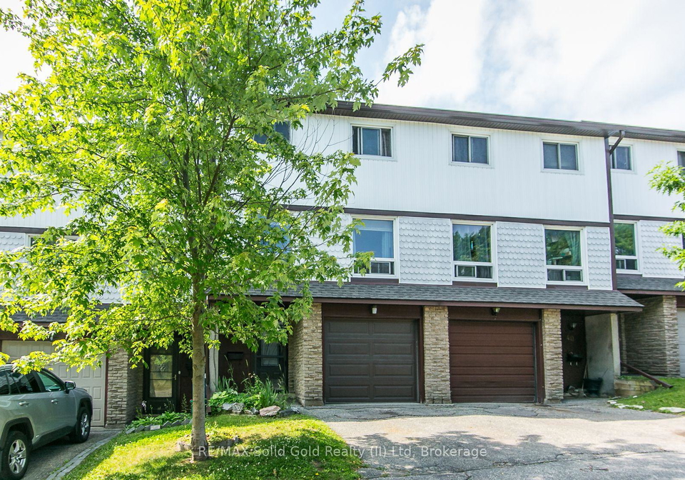 80-old-country-drive-kitchener-ontario-x13564056