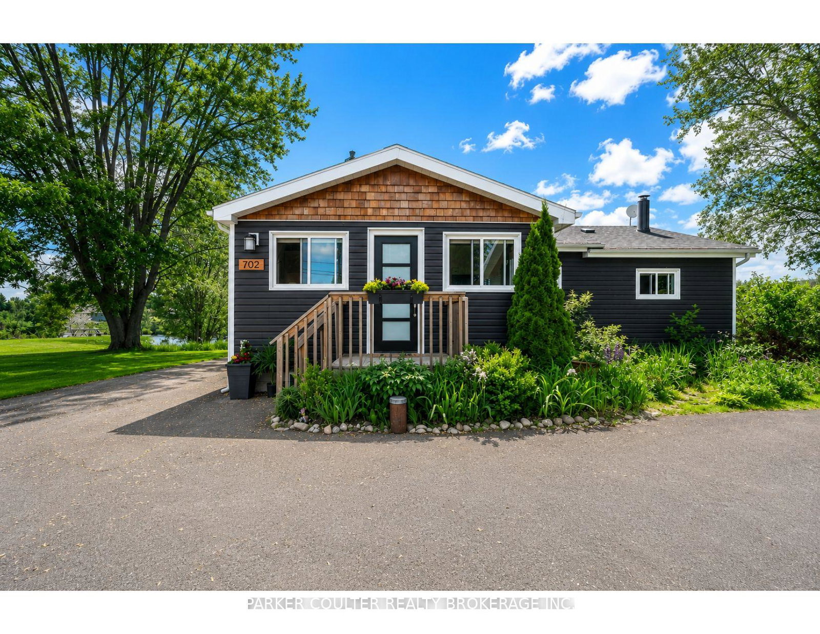 702-highway-124-mckellar-ontario-x13564072