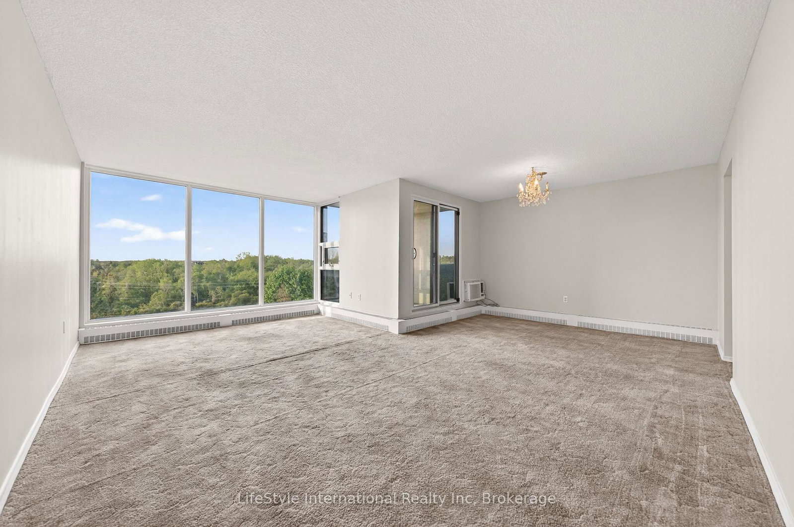 19-woodlawn-road-e-guelph-ontario-x13564458