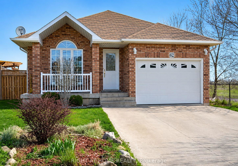 62-highland-road-w-hamilton-ontario-x13564704