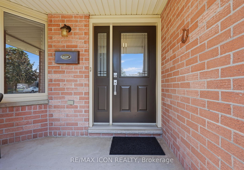 66-ashley-crescent-london-south-ontario-x13564812