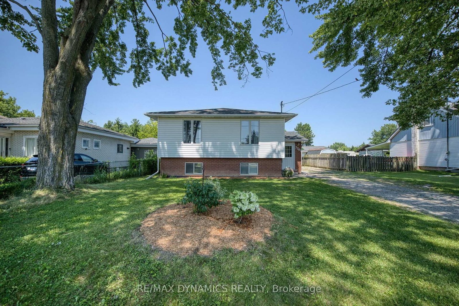 7701-badger-road-niagara-falls-ontario-x13564814