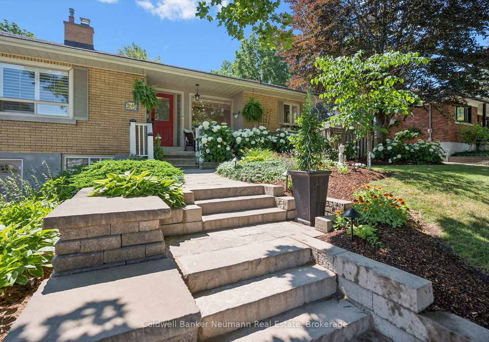 25-bennett-avenue-guelph-ontario-x13564982