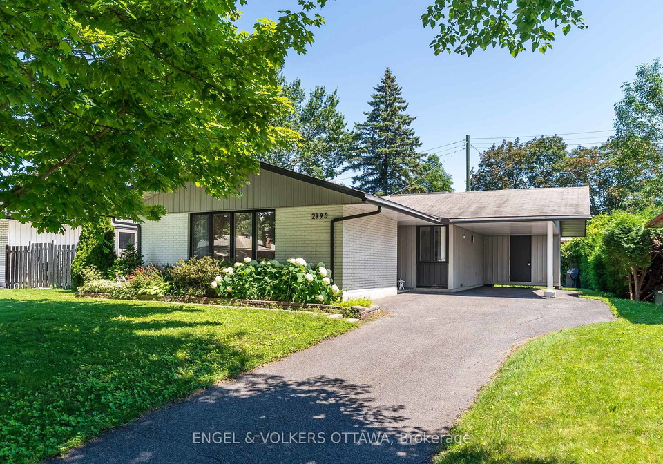 2995-cowan-crescent-ottawa-ontario-x13565014