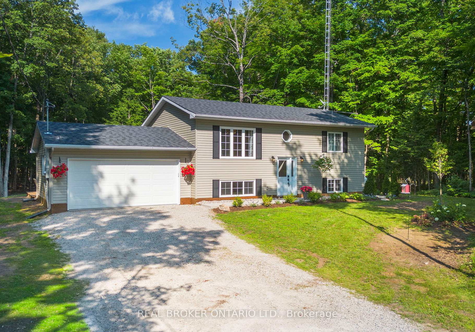 804-darling-road-lanark-highlands-ontario-x13565050