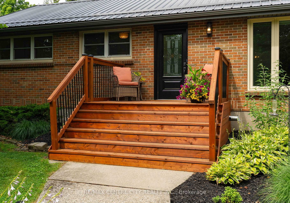 137-centennial-avenue-central-elgin-ontario-x13565096