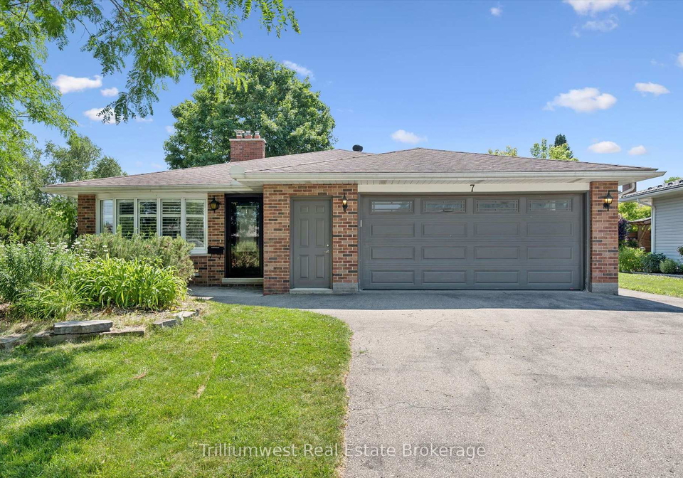 7-teakwood-place-guelph-ontario-x13565186