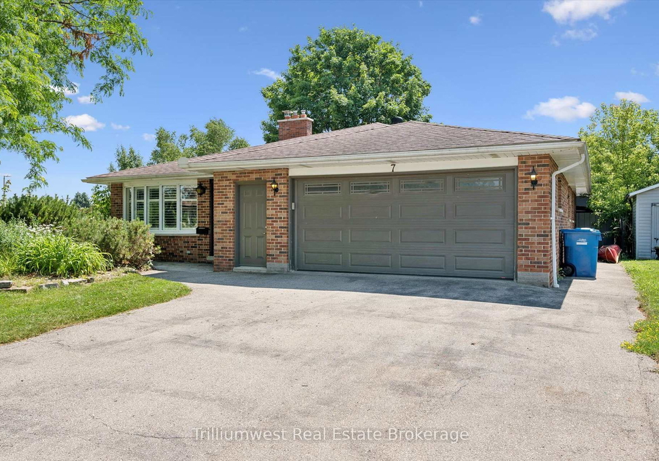7-teakwood-place-guelph-ontario-x13565186