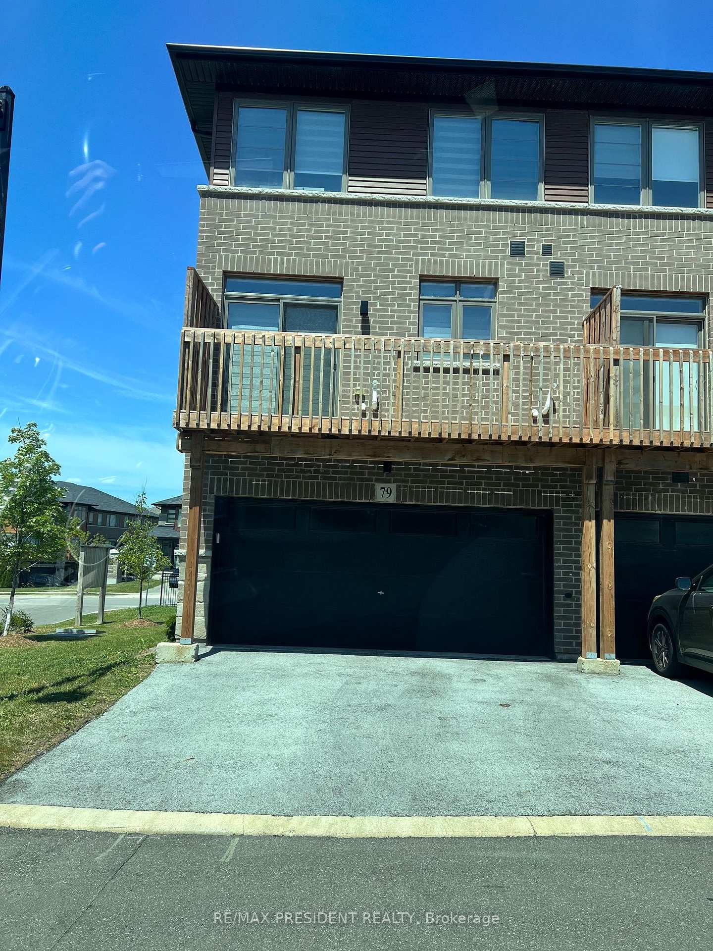 61-soho-street-hamilton-ontario-x13565360
