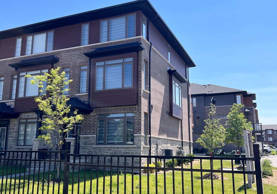 61-soho-street-hamilton-ontario-x13565360