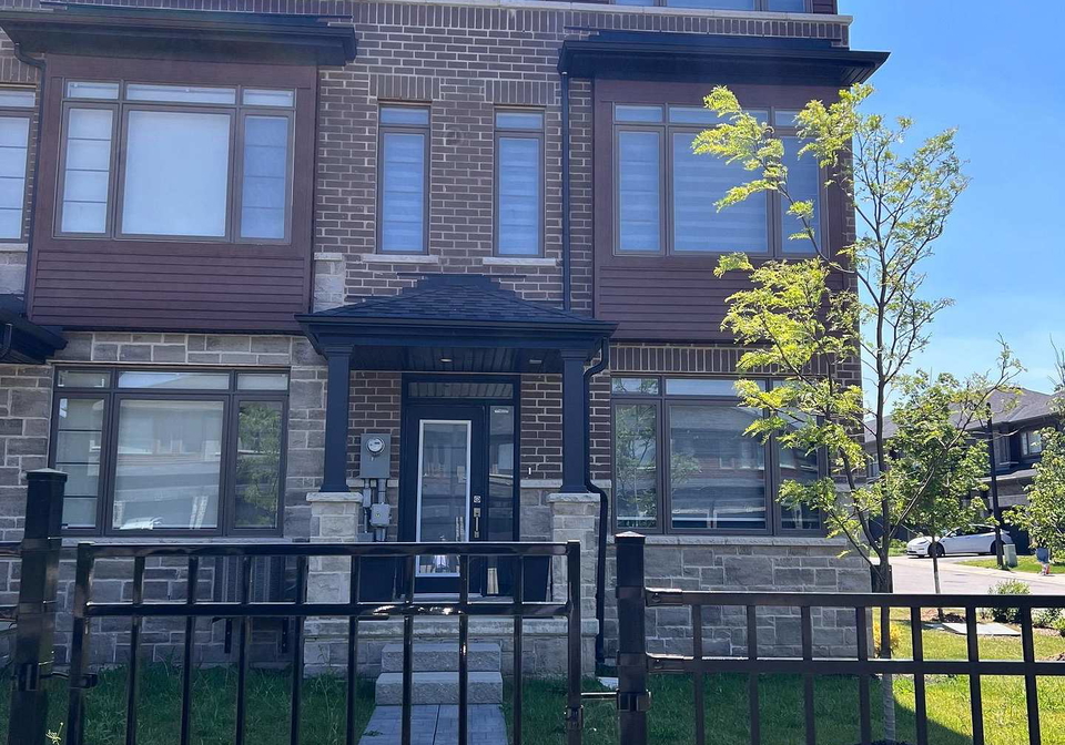 61-soho-street-hamilton-ontario-x13565360