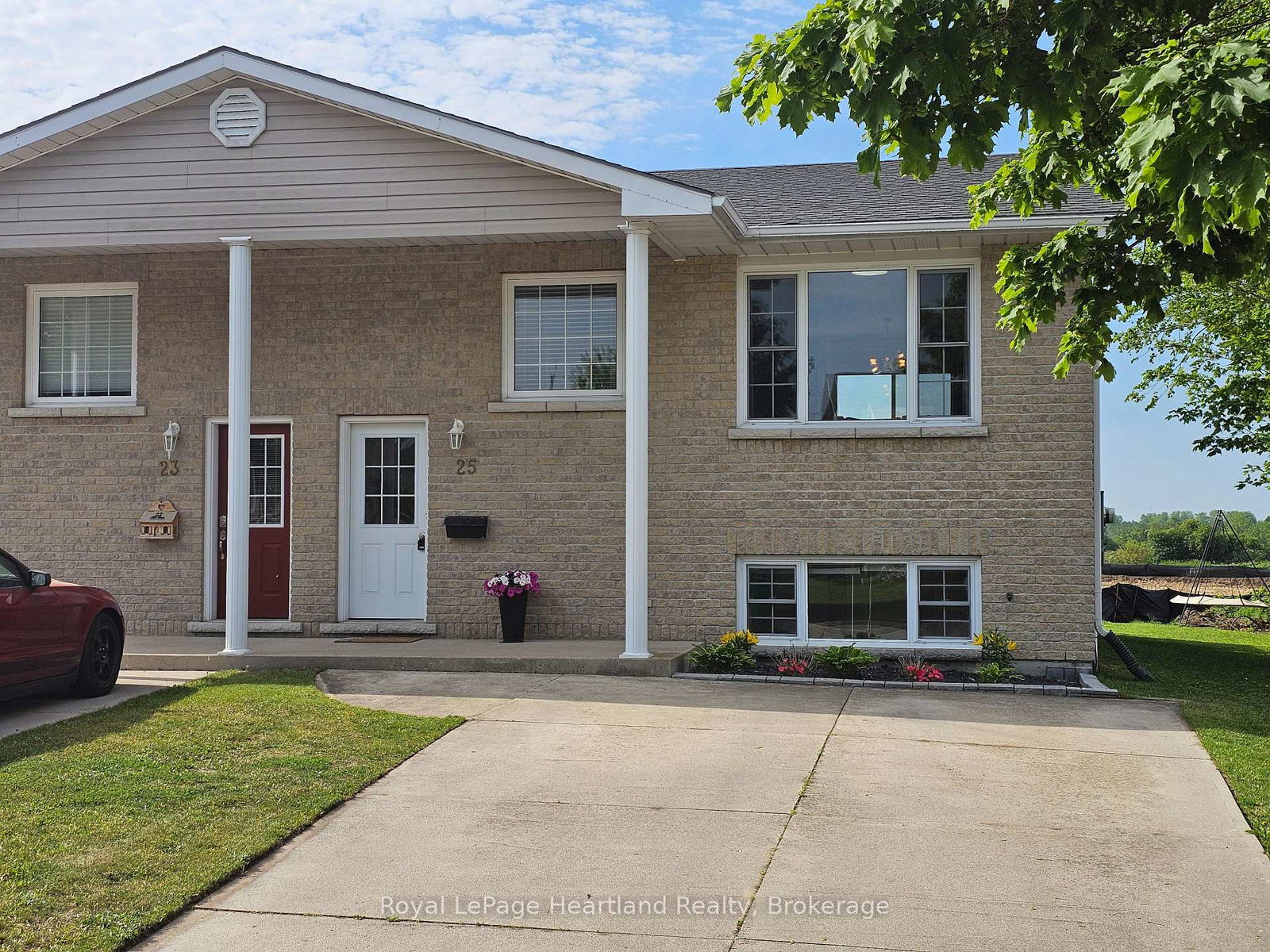 25-lee-crescent-goderich-ontario-x13565402