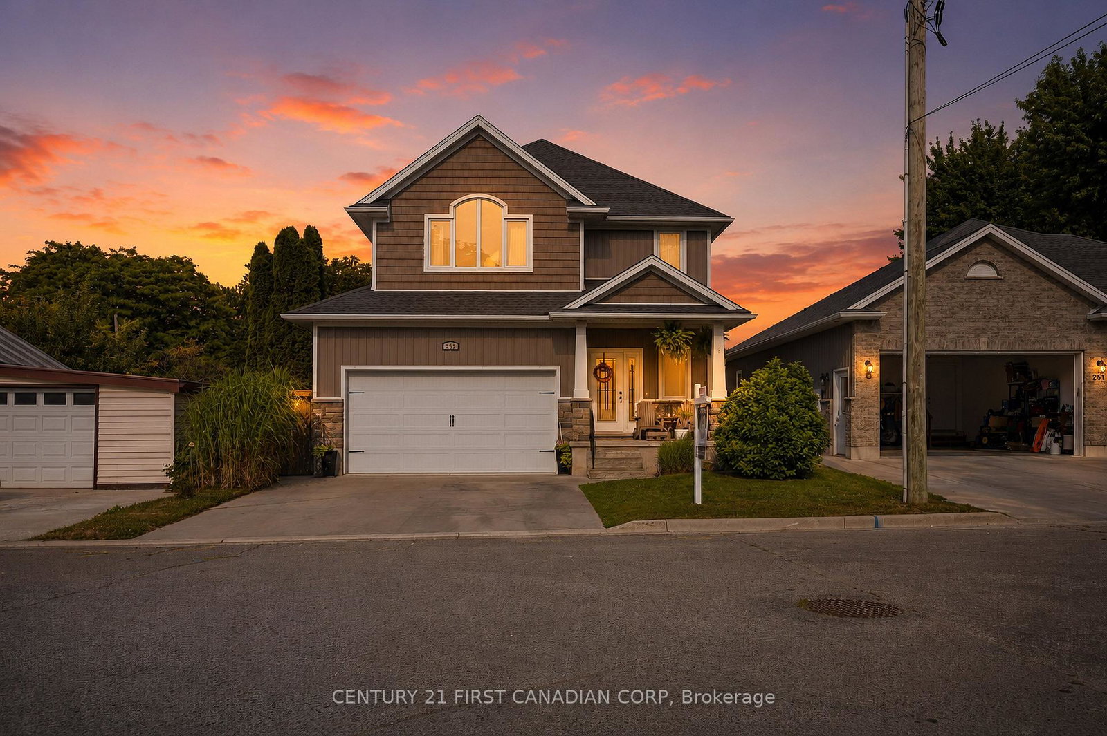 279-oak-street-lucan-biddulph-ontario-x13565526