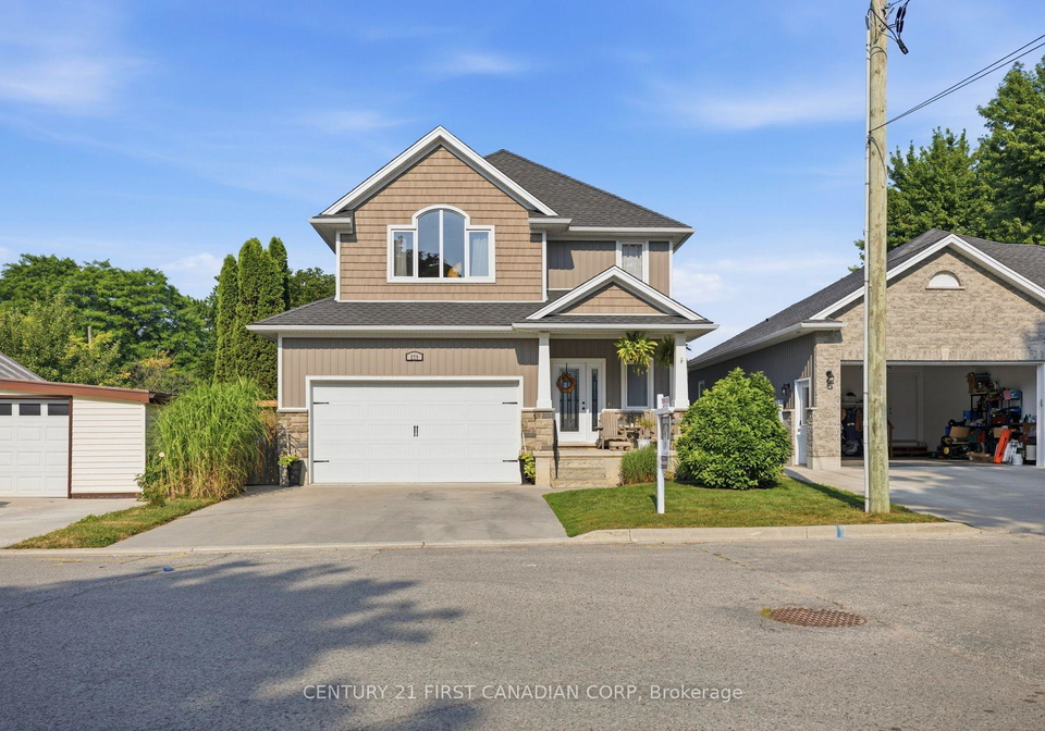 279-oak-street-lucan-biddulph-ontario-x13565526