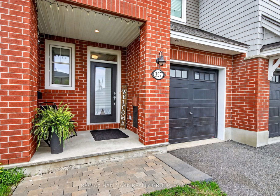 357-barrett-farm-drive-ottawa-ontario-x13565606