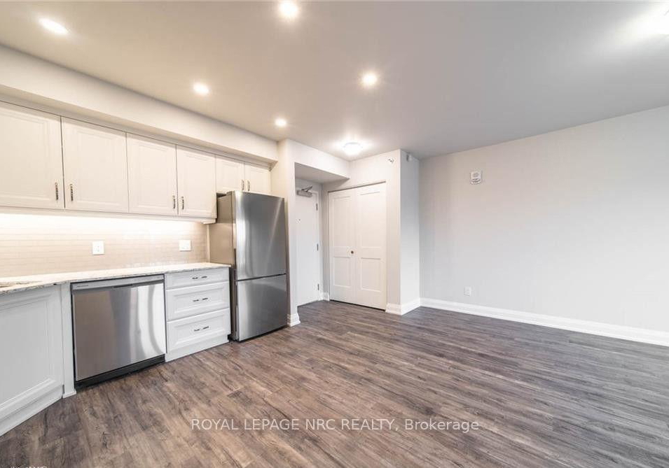 5698-main-street-niagara-falls-ontario-x13565772