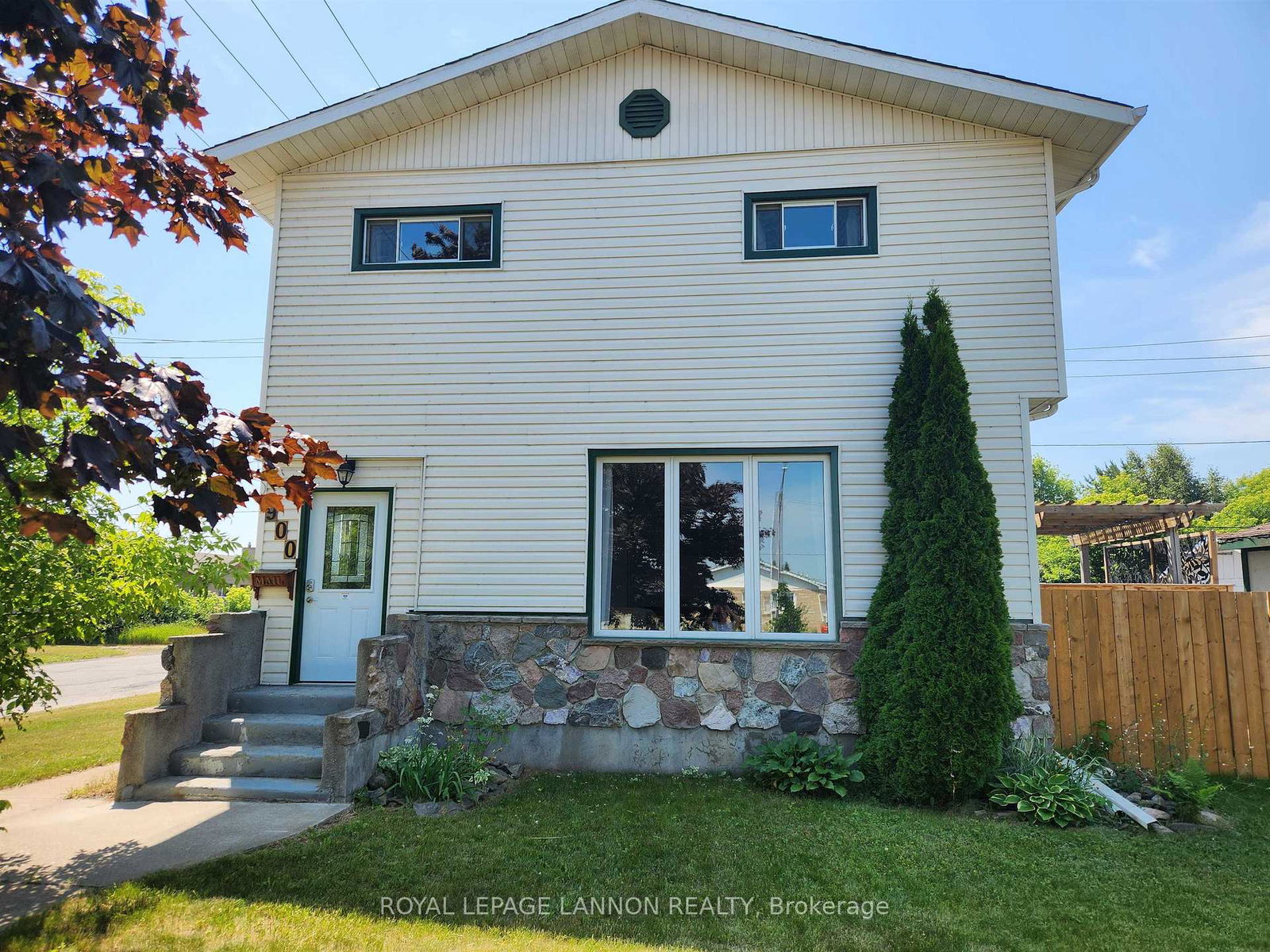 900-mary-street-w-thunder-bay-ontario-x13566150