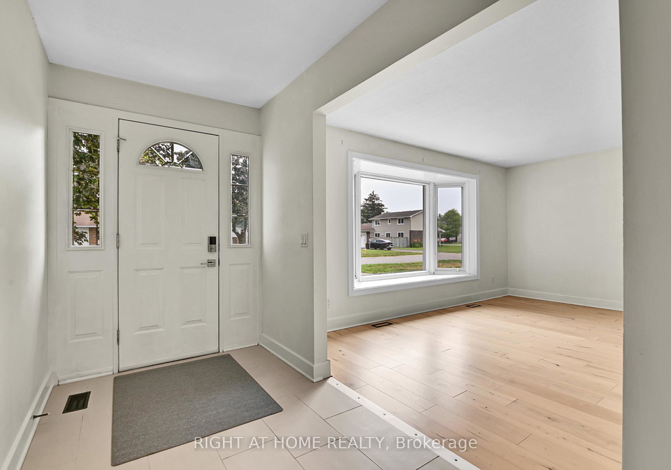 9-leetom-crescent-ottawa-ontario-x13566274