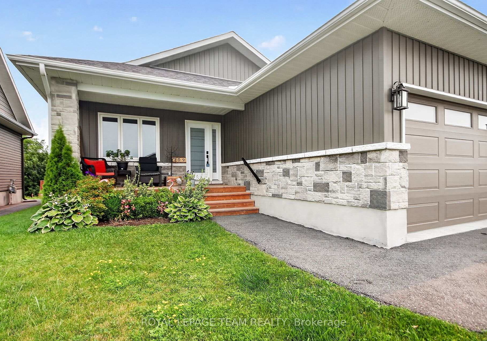 109-james-street-north-dundas-ontario-x13566638
