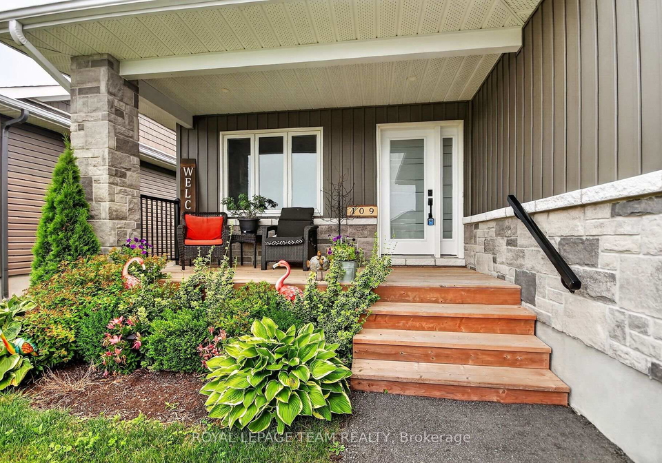 109-james-street-north-dundas-ontario-x13566638