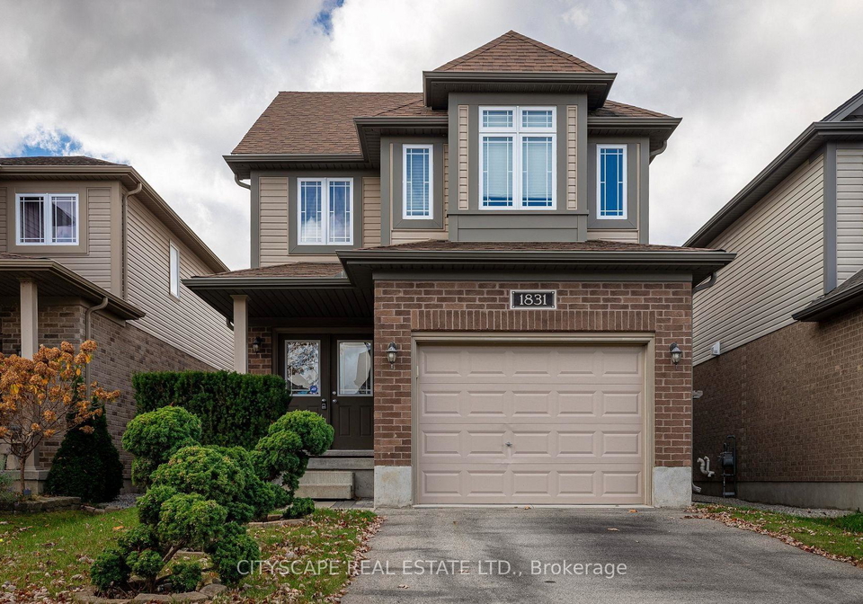 1831-reilly-walk-london-north-ontario-x13566726