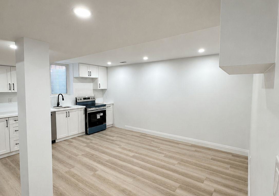 154-thames-way-hamilton-ontario-x13566776