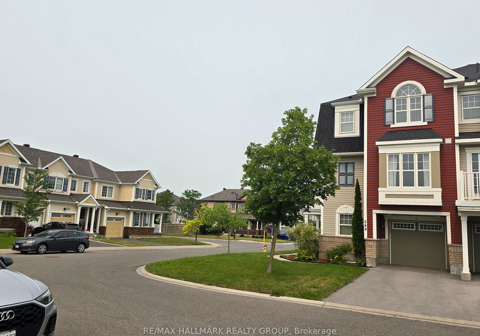549-ensatina-crescent-ottawa-ontario-x13566834