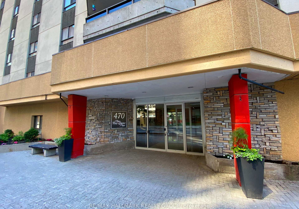 470-laurier-avenue-w-ottawa-ontario-x13567004