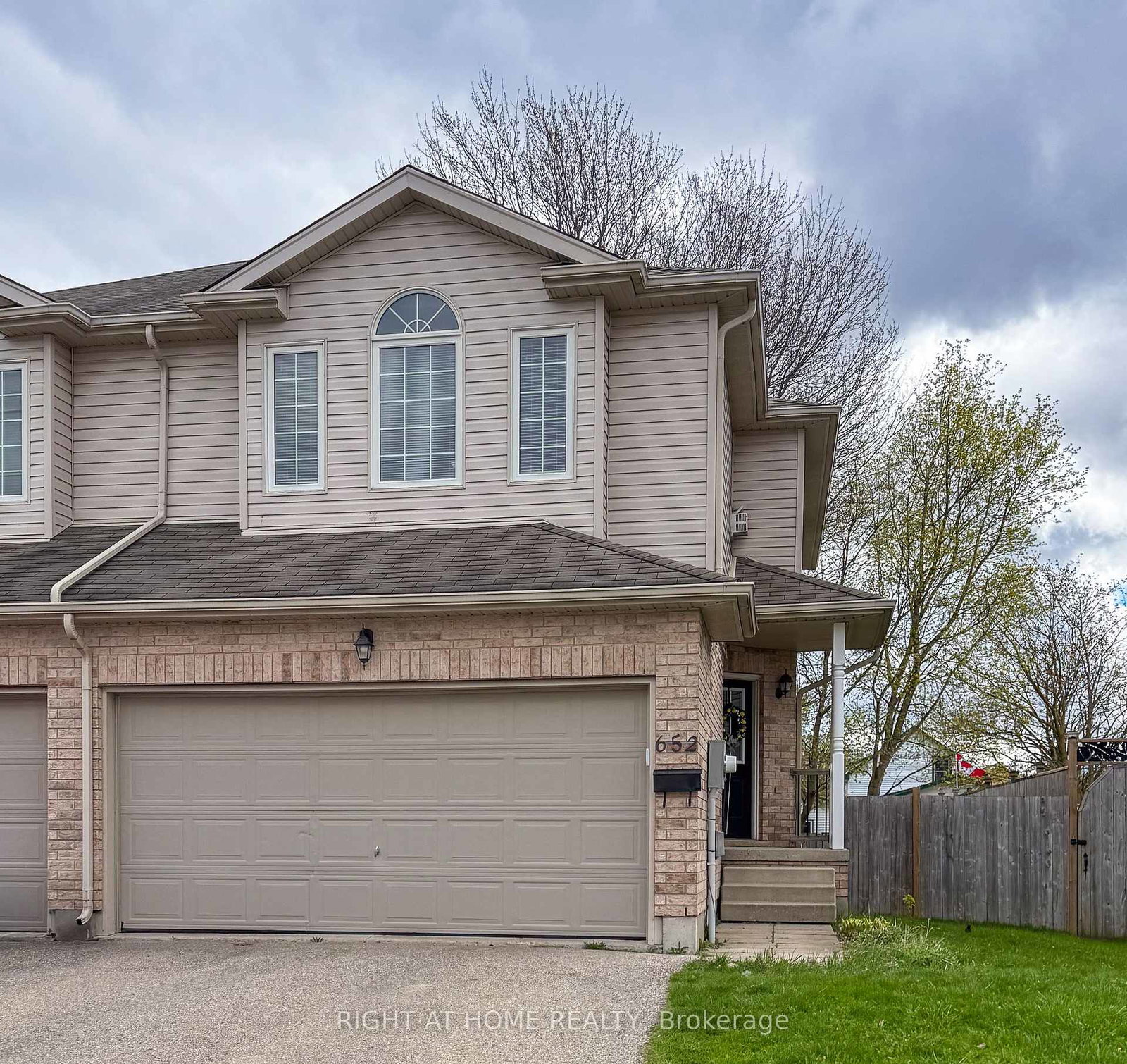 652-salisbury-avenue-north-perth-ontario-x13567248