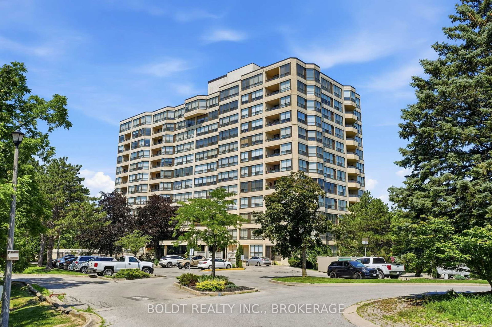 3-towering-heights-boulevard-st-catharines-ontario-x13567332
