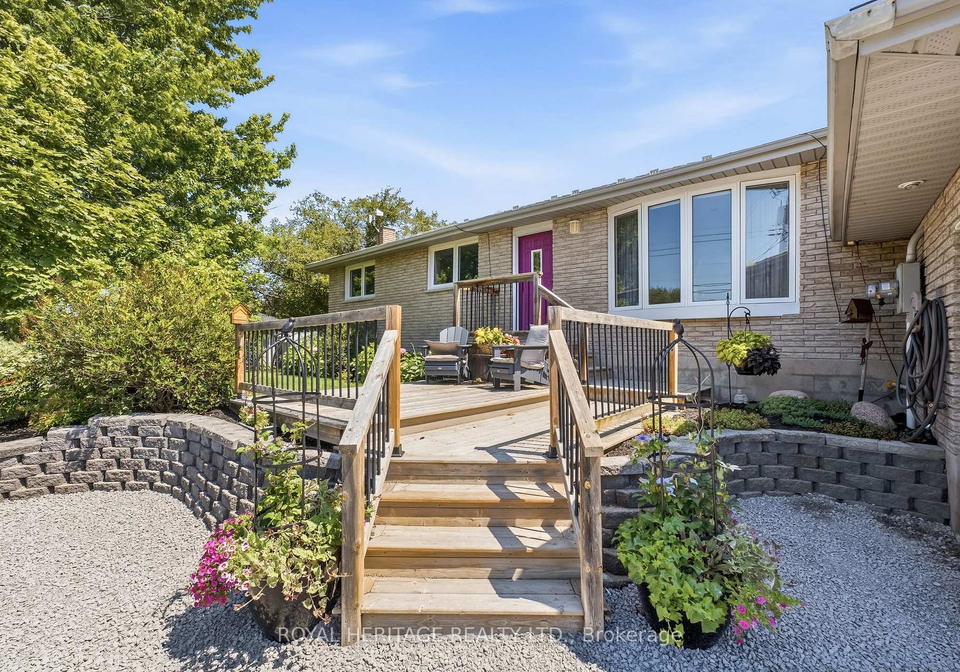 2434-wallbridge-loyalist-road-quinte-west-ontario-x13567388