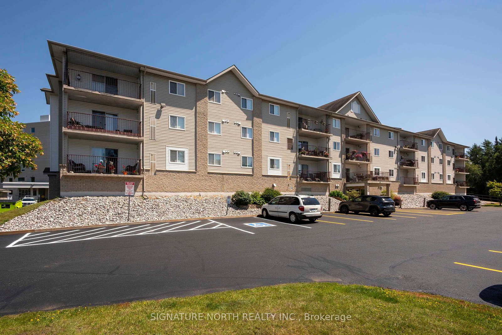 107-147-fanshaw-street-thunder-bay-ontario-x13567572