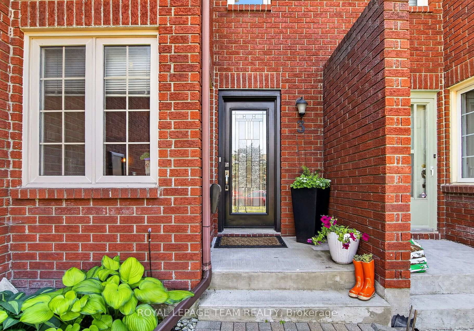 3-hepburn-court-kanata-ontario-x13567932