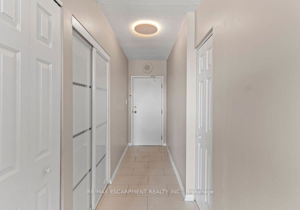 36-james-street-s-hamilton-ontario-x13568056