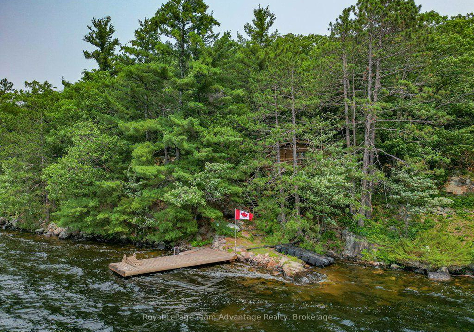 102-blackstone-lake-water-the-archipelago-ontario-x13568336