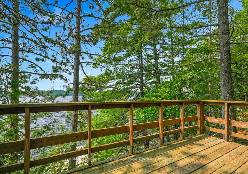 102-blackstone-lake-water-the-archipelago-ontario-x13568336