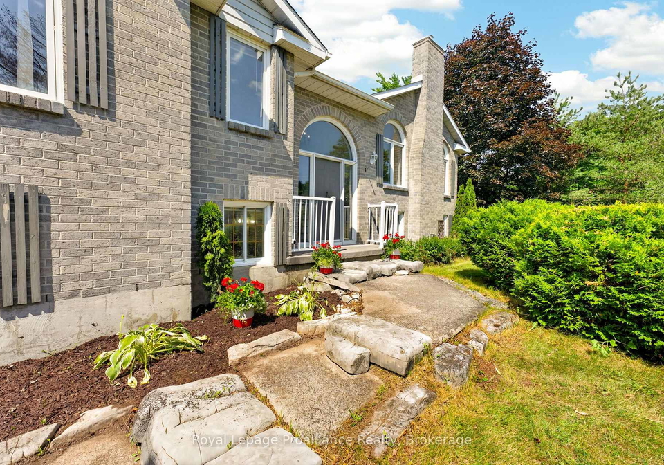 3561-vienna-crescent-frontenac-ontario-x13568402