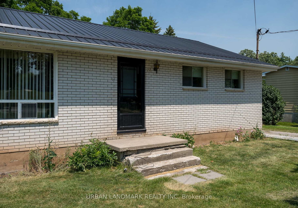22-queen-victoria-street-w-centre-hastings-ontario-x13568542