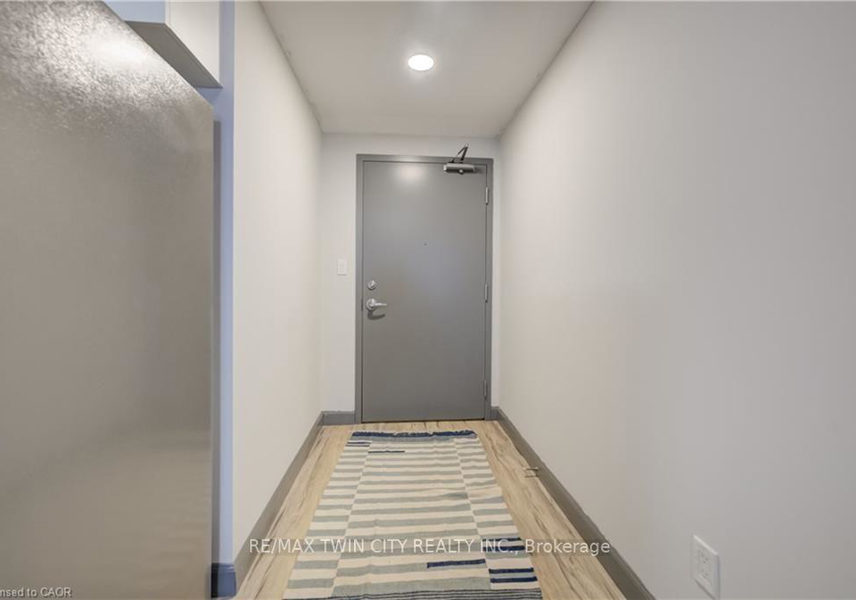 258a-sunview-street-waterloo-ontario-x13568656