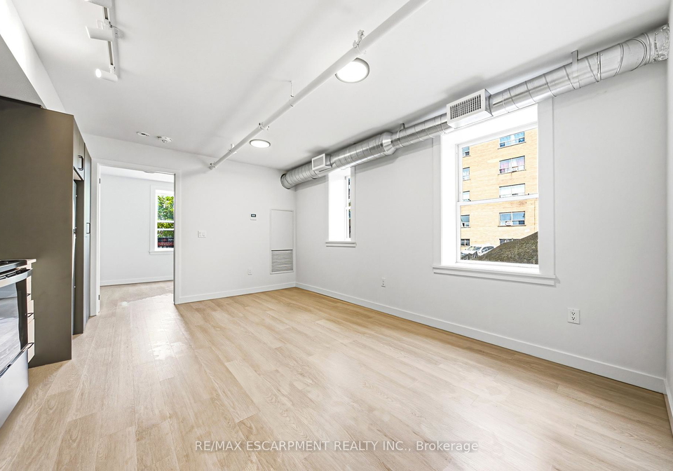 325-james-street-s-hamilton-ontario-x13568672