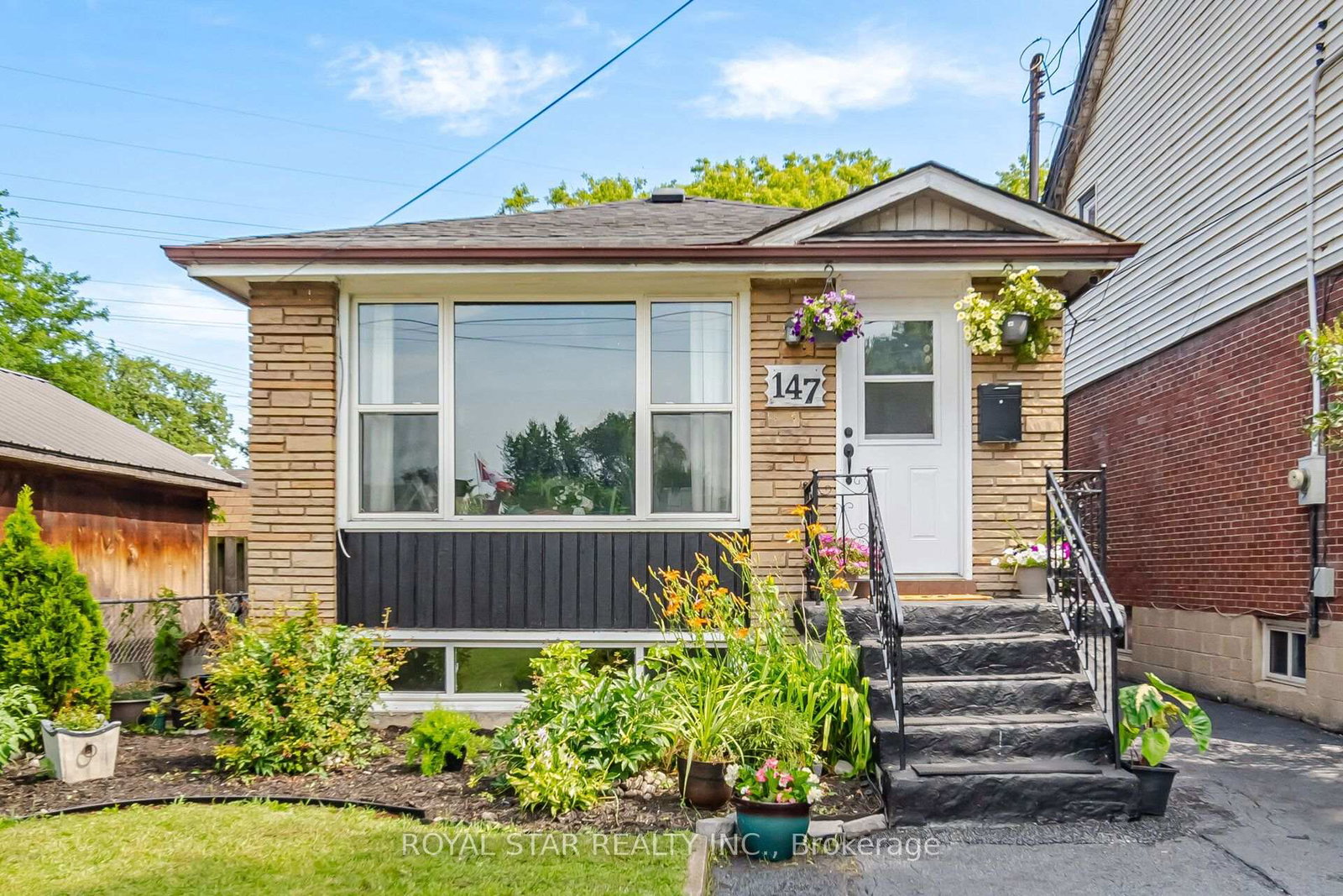 147-grace-avenue-hamilton-ontario-x13568748