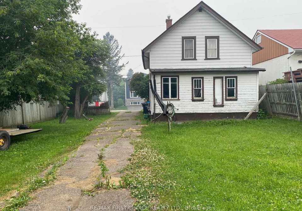 244-fitzgerald-street-thunder-bay-ontario-x13568754