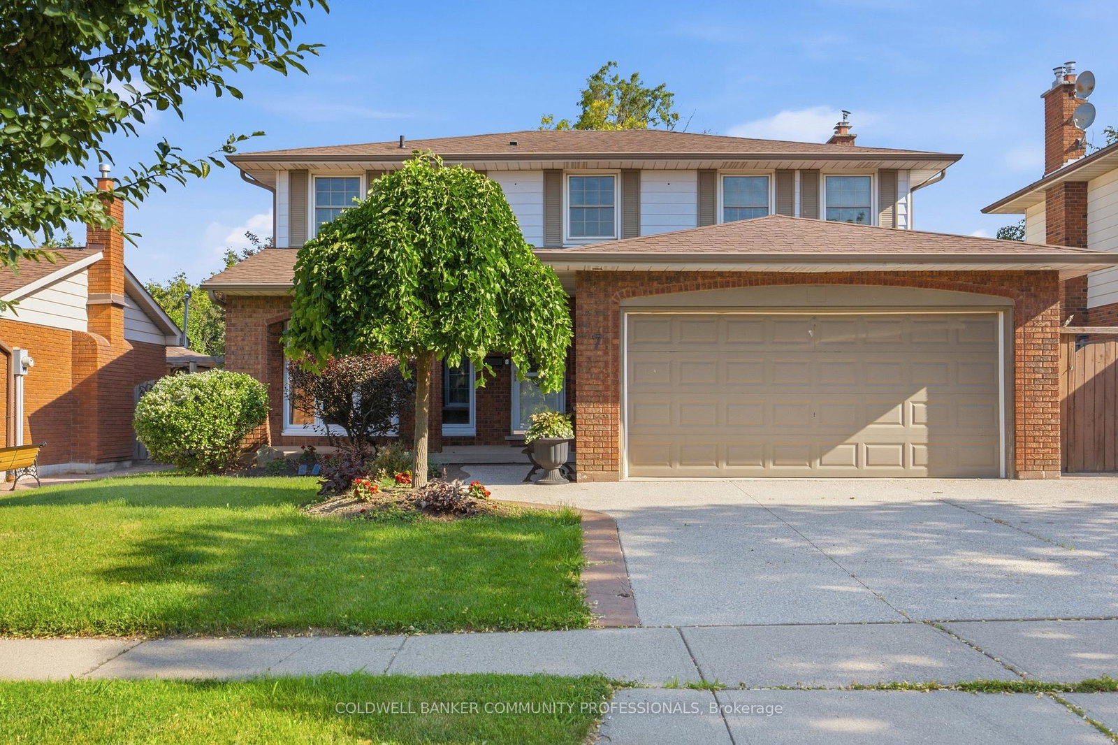 7-apex-court-hamilton-ontario-x13568922