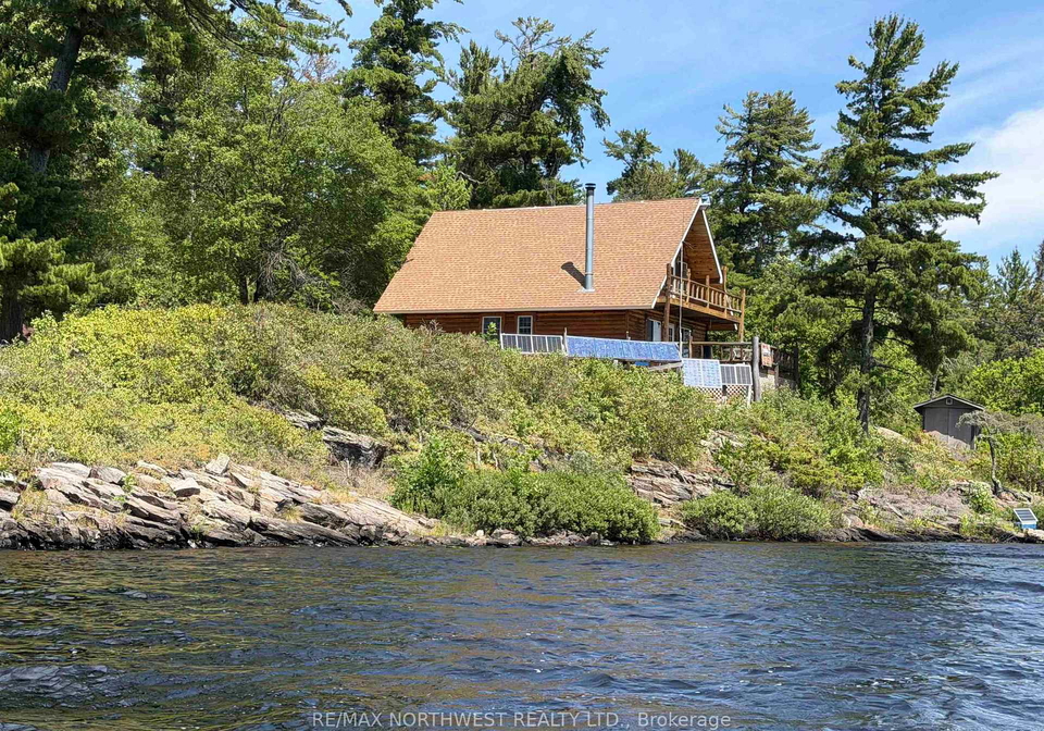 g1686-rainy-lake-rainy-river-remote-area-ontario-x13569038