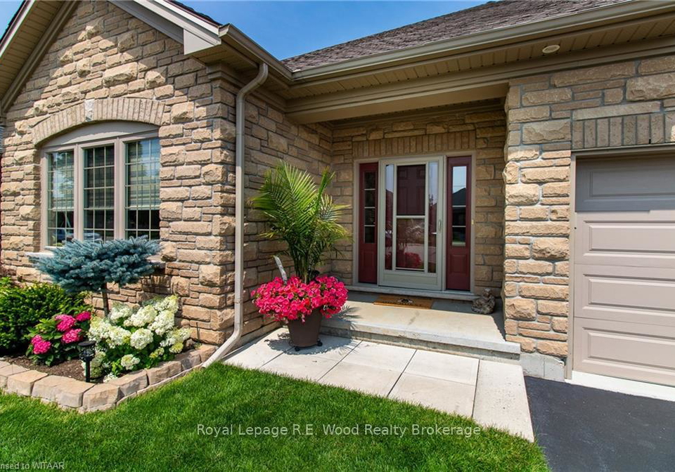 6-esseltine-drive-tillsonburg-ontario-x13569086