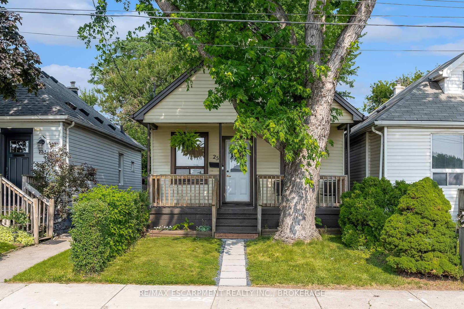 25-mckinstry-street-hamilton-ontario-x13569296