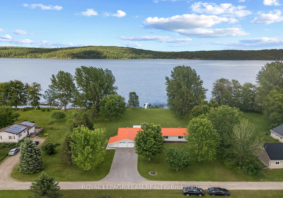 34-bird-lake-trail-whitewater-region-ontario-x13569448
